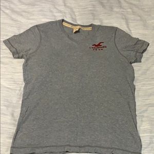 Men’s Hollister tee